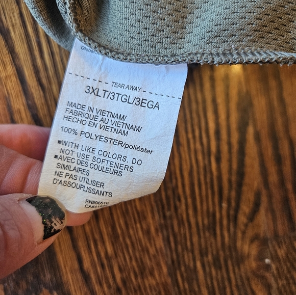 Under Armour Men's Polo Shirt in Olive Green - Picture 6 of 6